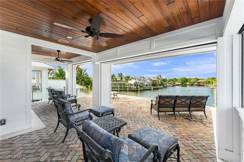 481 21st Avenue S Naples FL 34102