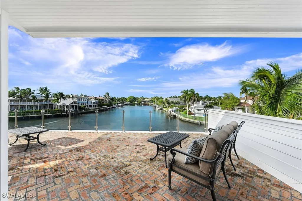 481 21st Avenue S Naples FL 34102