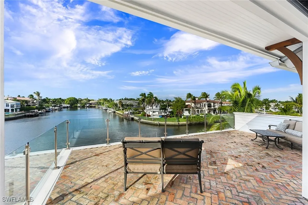 481 21st Avenue S Naples FL 34102