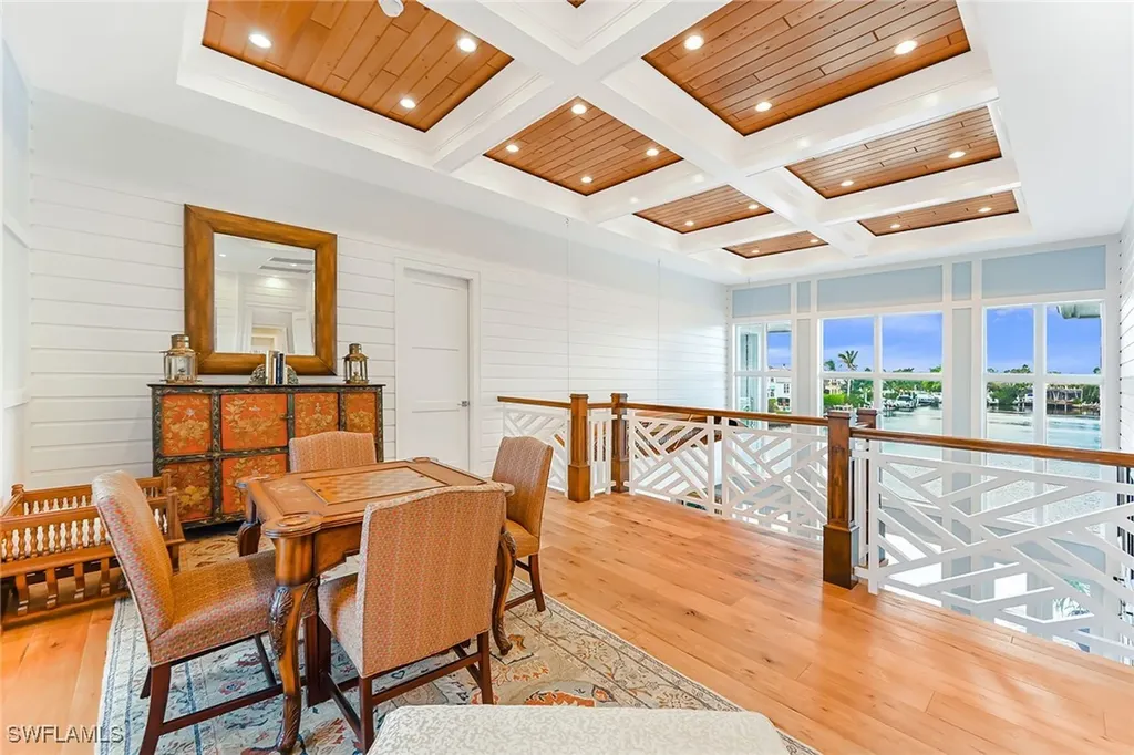 481 21st Avenue S Naples FL 34102