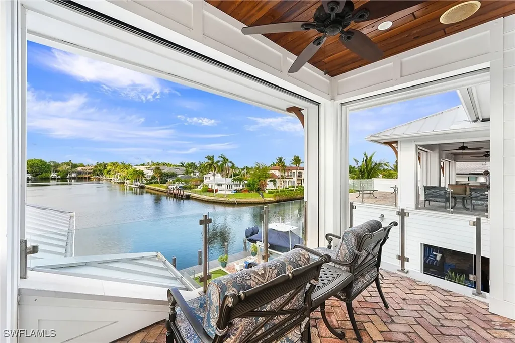 481 21st Avenue S Naples FL 34102