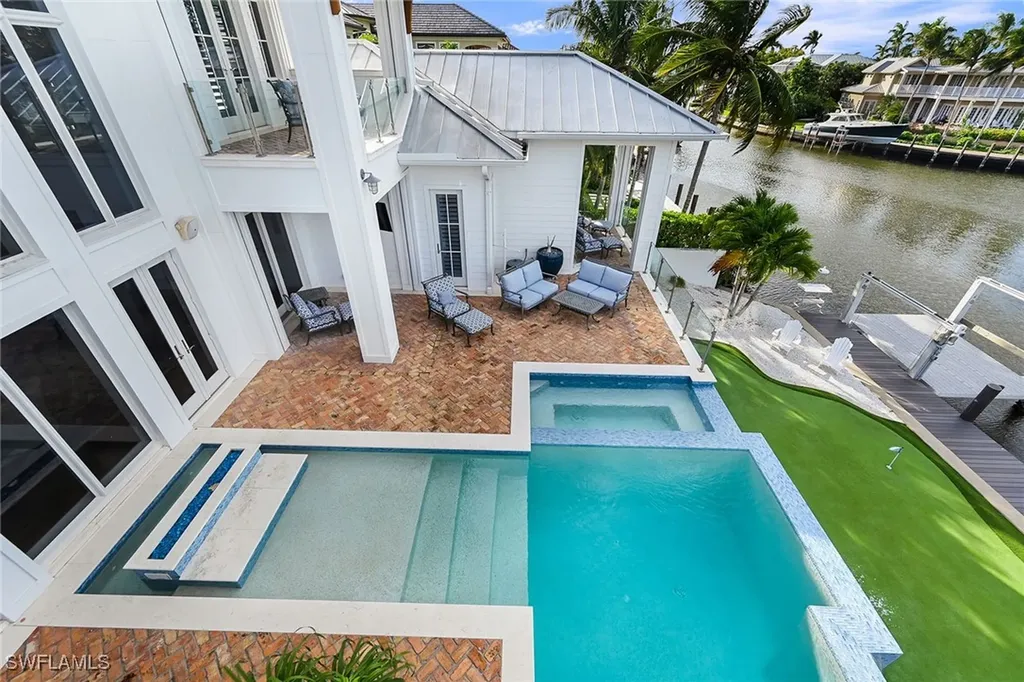 481 21st Avenue S Naples FL 34102