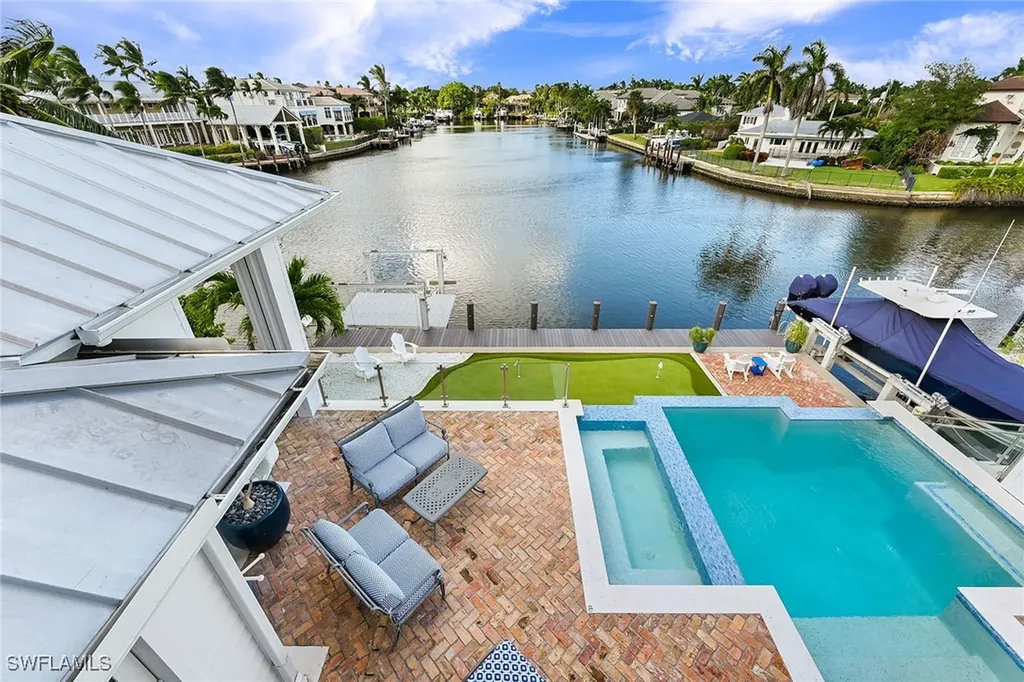 481 21st Avenue S Naples FL 34102