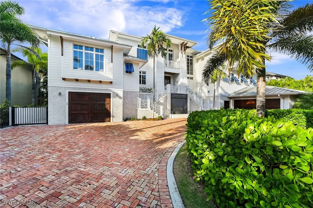 481 21st Avenue S Naples FL 34102