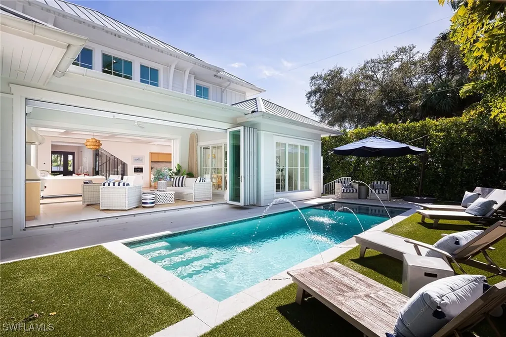 1040 2nd Street S Naples FL 34102