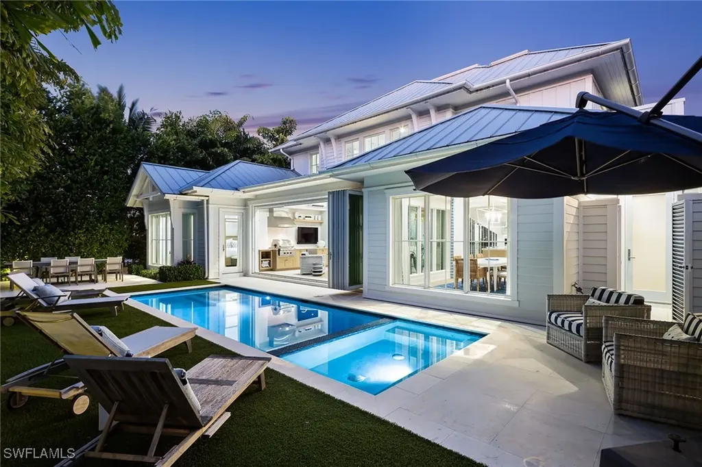 1040 2nd Street S Naples FL 34102