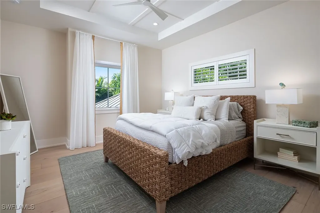 1040 2nd Street S Naples FL 34102