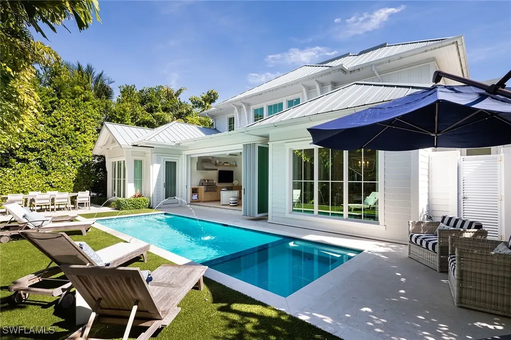 1040 2nd Street S Naples FL 34102