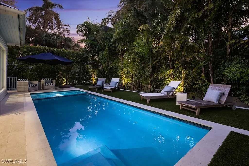 1040 2nd Street S Naples FL 34102