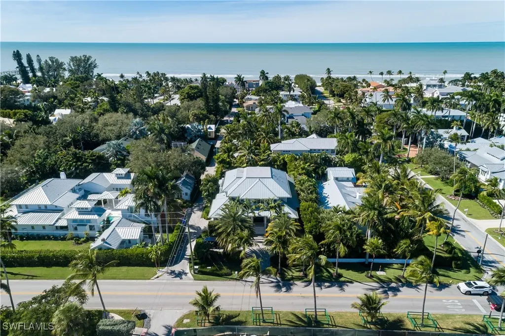 1040 2nd Street S Naples FL 34102