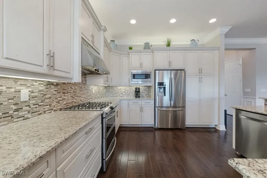 13867 Luna Drive Naples FL 34109