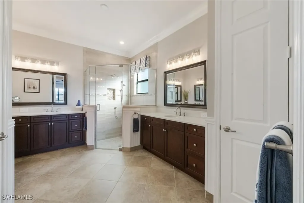 13867 Luna Drive Naples FL 34109