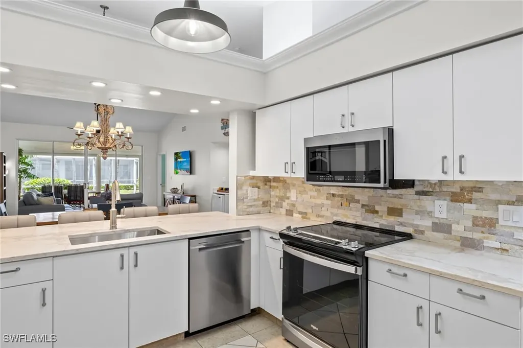 843 Marblehead Drive Naples FL 34104