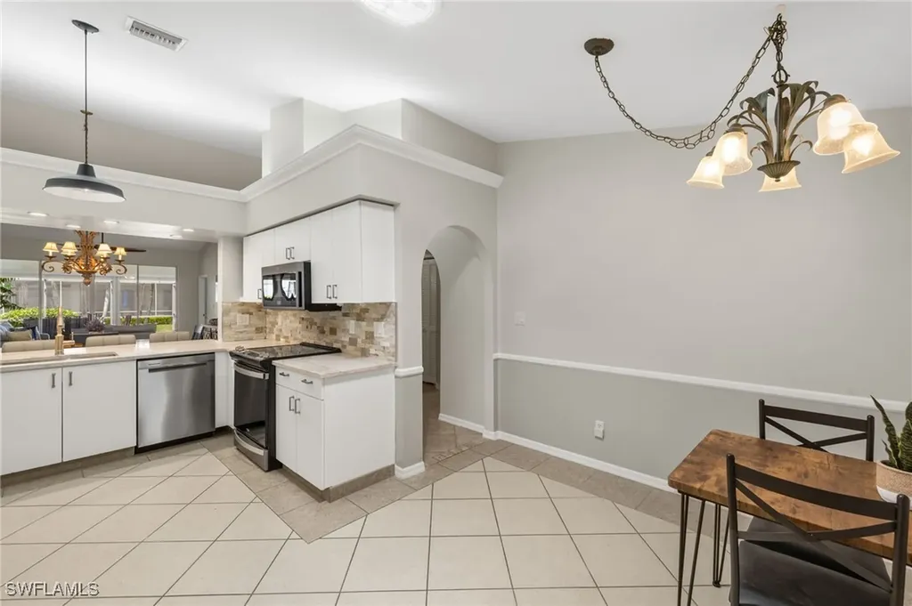 843 Marblehead Drive Naples FL 34104