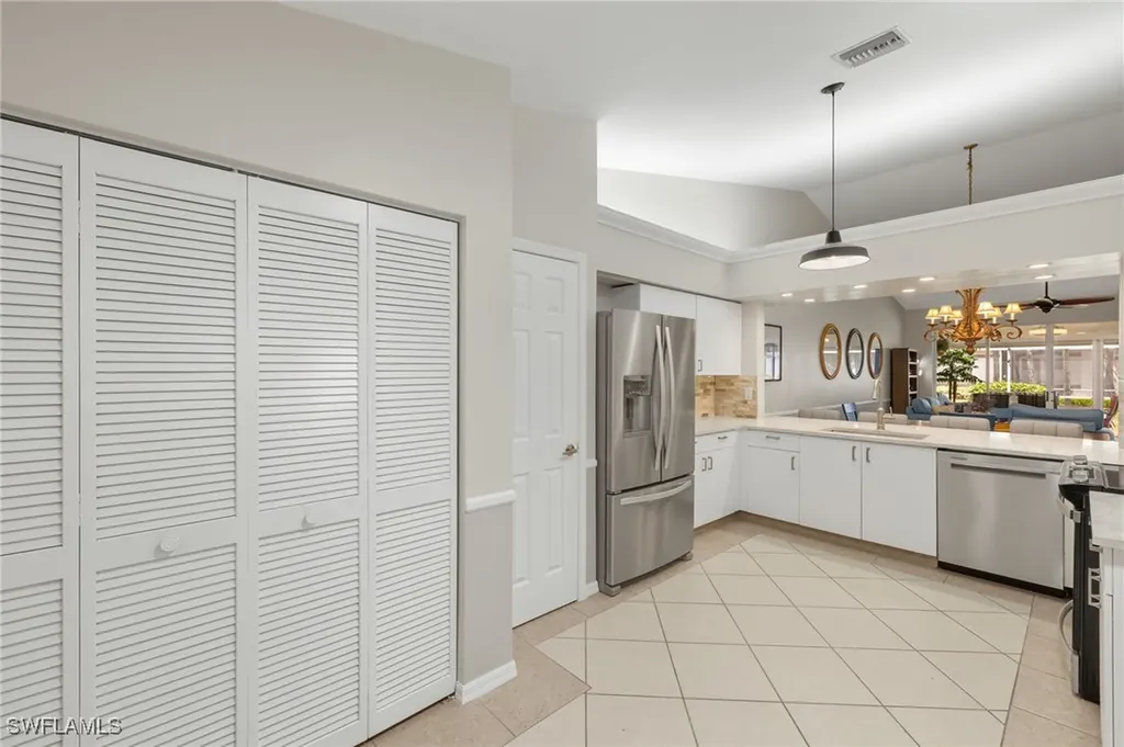 843 Marblehead Drive Naples FL 34104