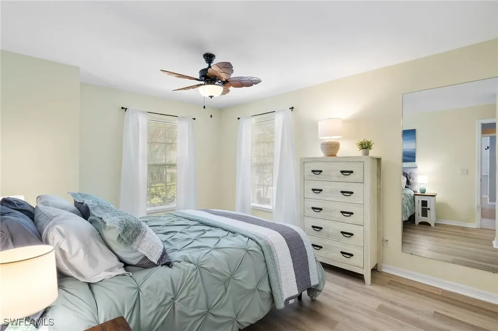 843 Marblehead Drive Naples FL 34104