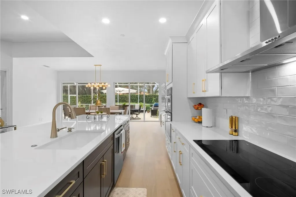2729 Island Pond Lane Naples FL 34119-7526