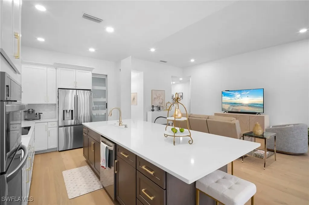 2729 Island Pond Lane Naples FL 34119-7526