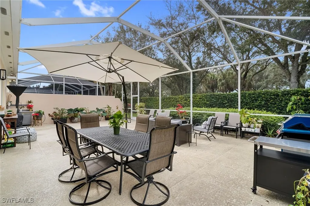 2729 Island Pond Lane Naples FL 34119-7526