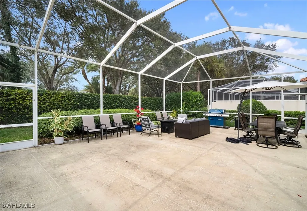 2729 Island Pond Lane Naples FL 34119-7526