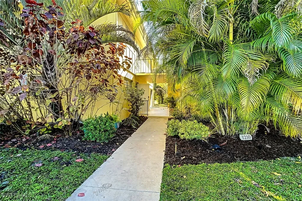 1210 Shady Rest Lane Naples FL 34103