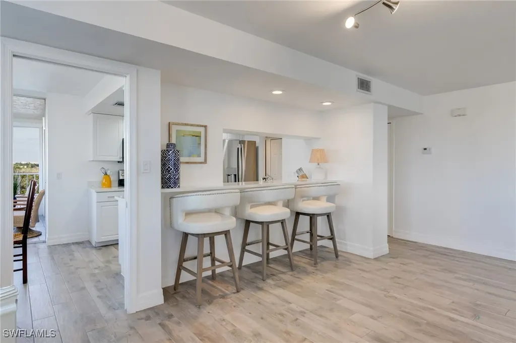 11118 Gulf Shore Drive Naples FL 34108