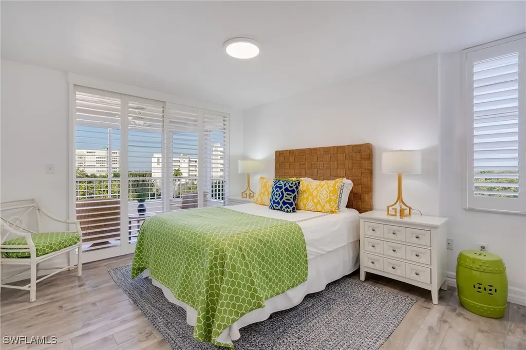 11118 Gulf Shore Drive Naples FL 34108