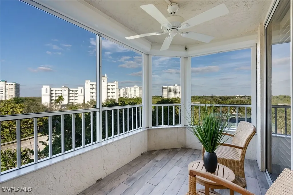 11118 Gulf Shore Drive Naples FL 34108