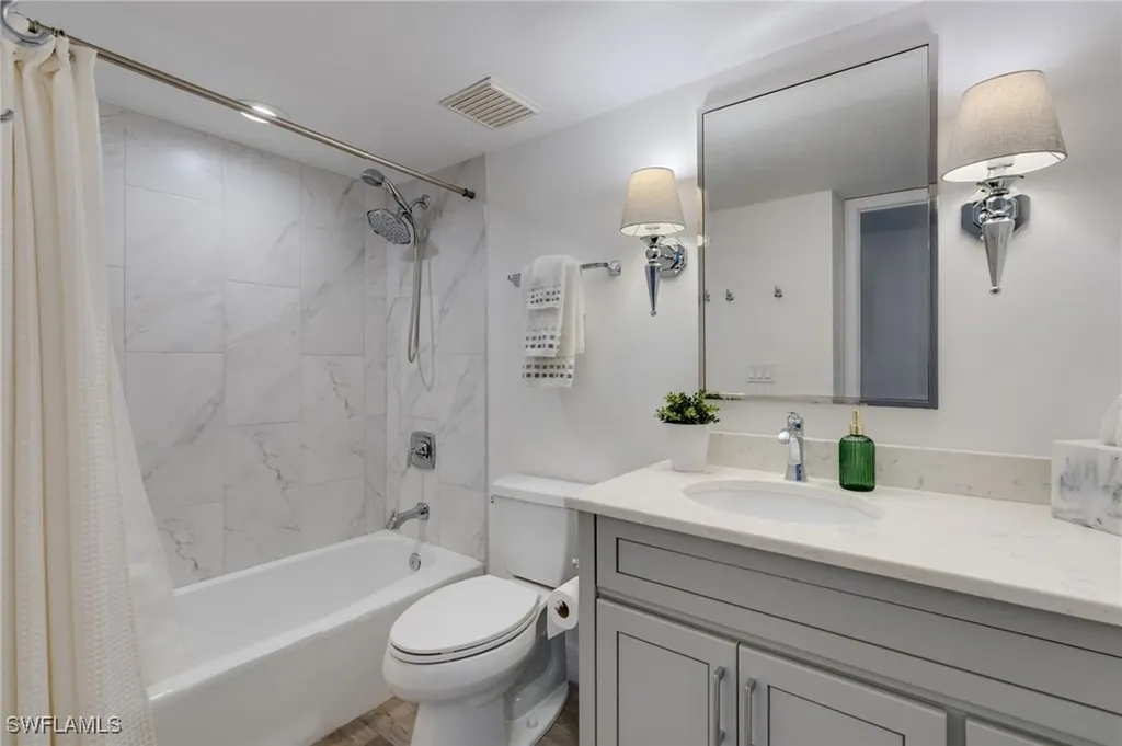 11118 Gulf Shore Drive Naples FL 34108