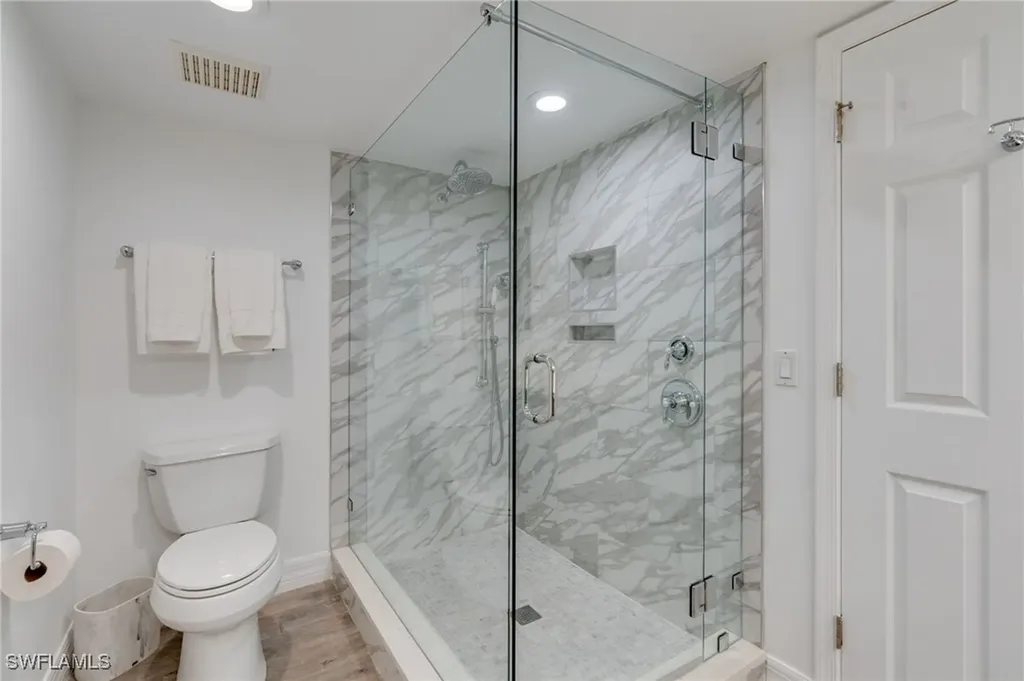 11118 Gulf Shore Drive Naples FL 34108