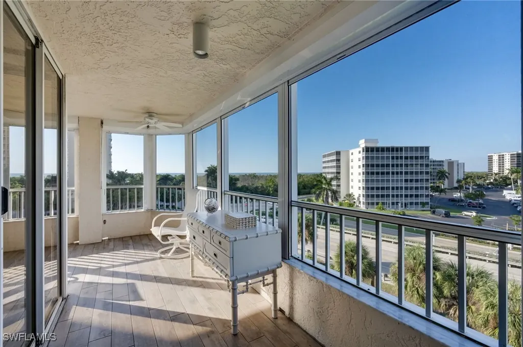 11118 Gulf Shore Drive Naples FL 34108