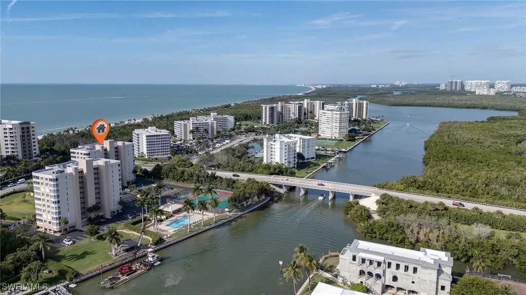 11118 Gulf Shore Drive Naples FL 34108