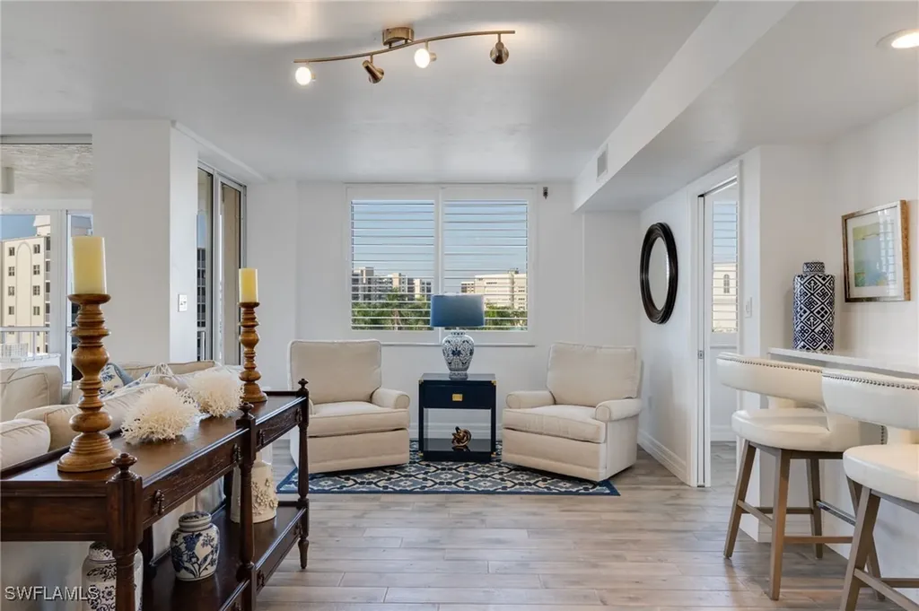 11118 Gulf Shore Drive Naples FL 34108