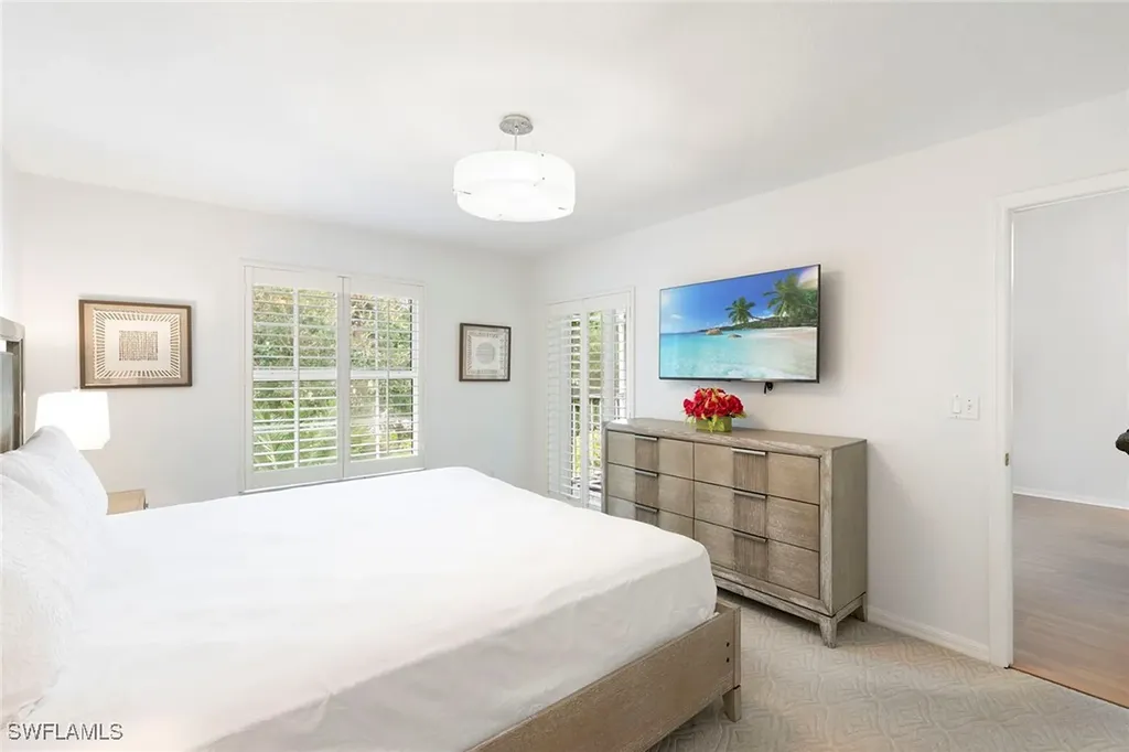 841 Tanbark Drive Naples FL 34108