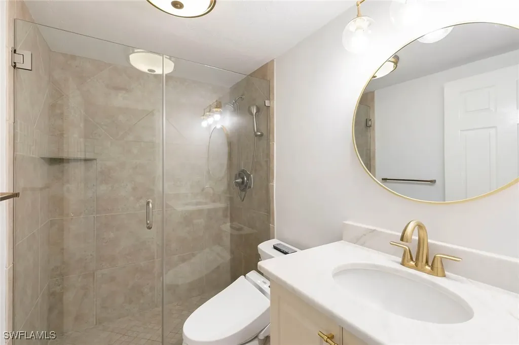 841 Tanbark Drive Naples FL 34108