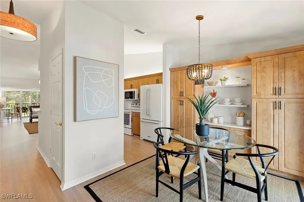 841 Tanbark Drive Naples FL 34108