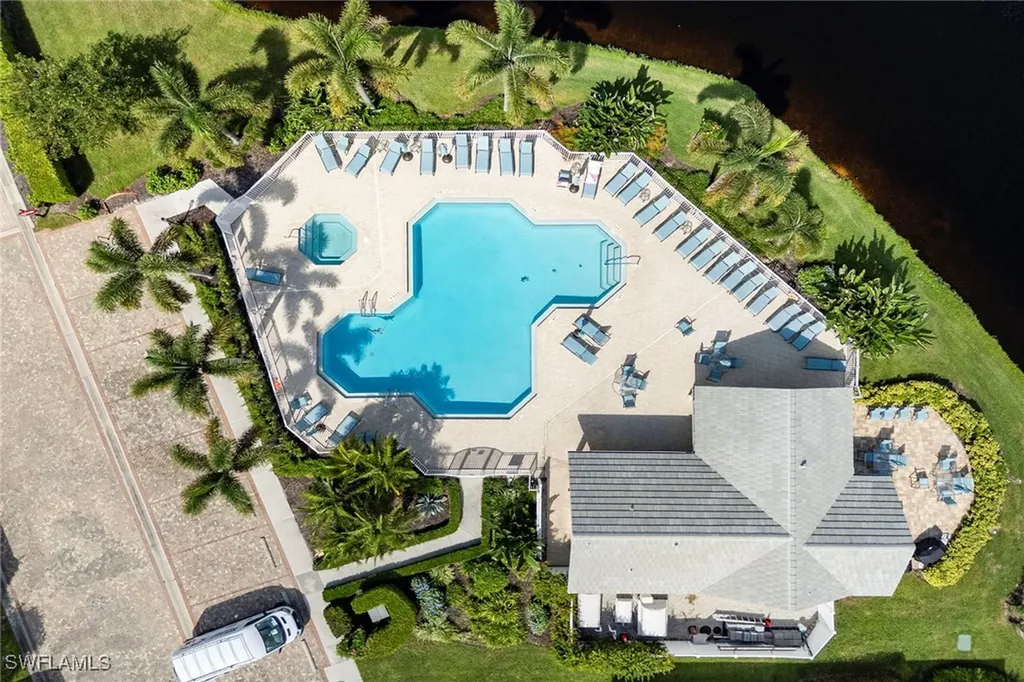 841 Tanbark Drive Naples FL 34108