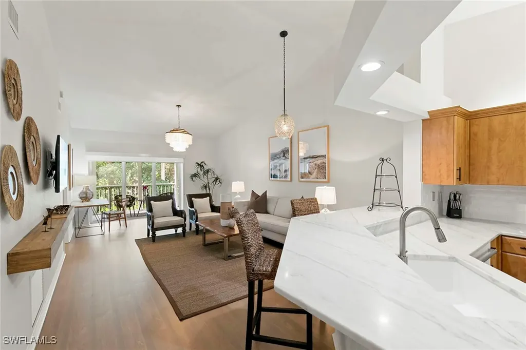 841 Tanbark Drive Naples FL 34108