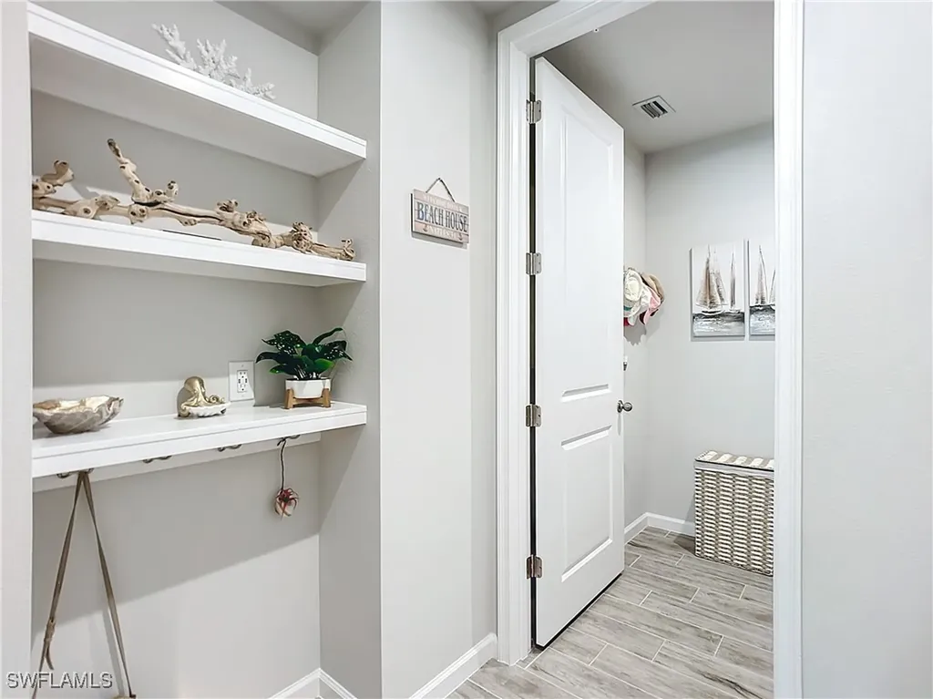 4664 Arboretum Circle Naples FL 34112