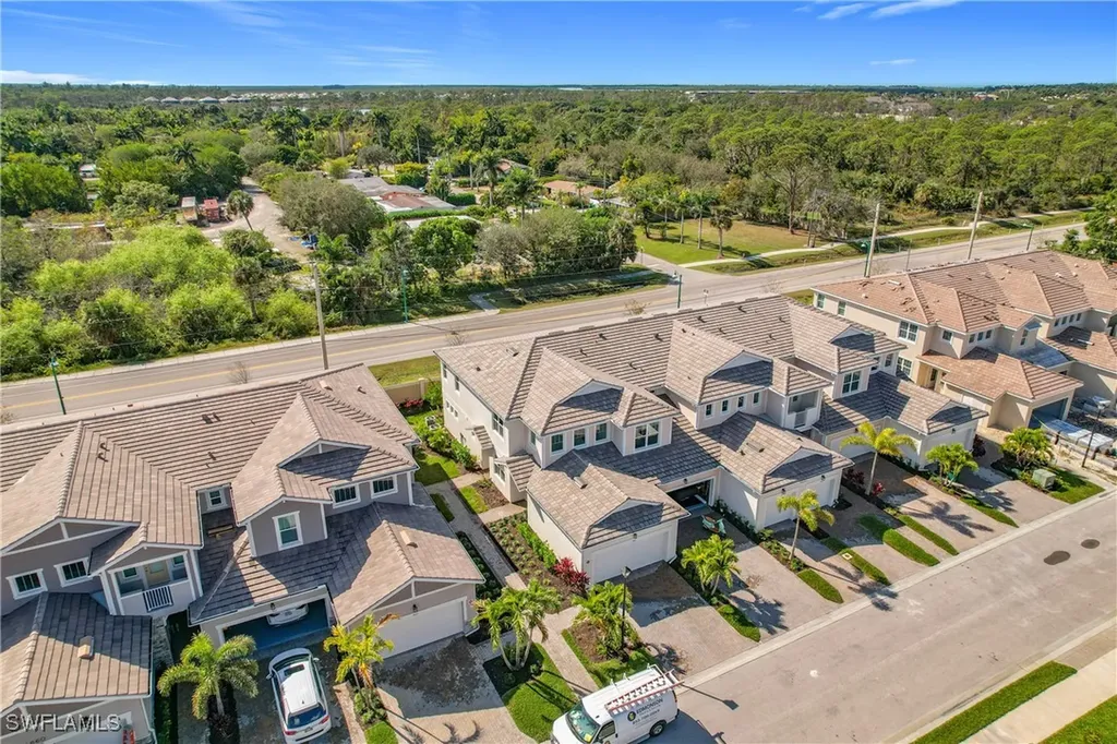 4664 Arboretum Circle Naples FL 34112