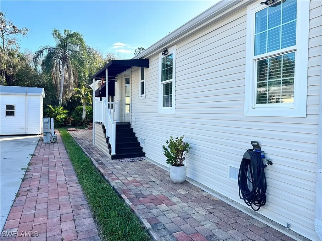 1514 Diamond Lake Circle Naples FL 34114