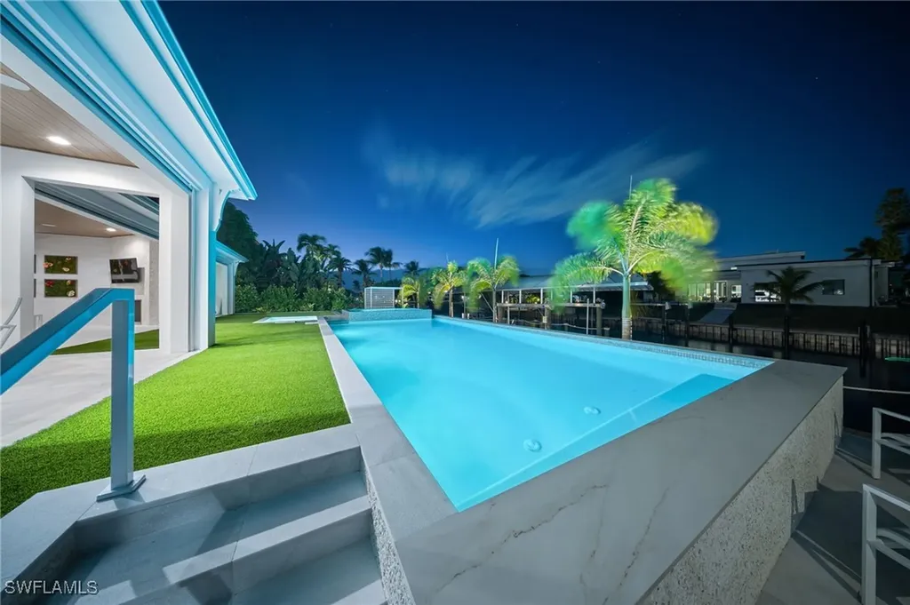 813 Cal Cove Drive Fort Myers FL 33919