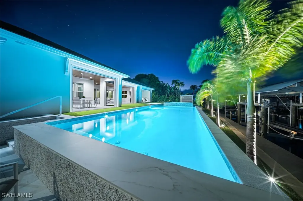 813 Cal Cove Drive Fort Myers FL 33919