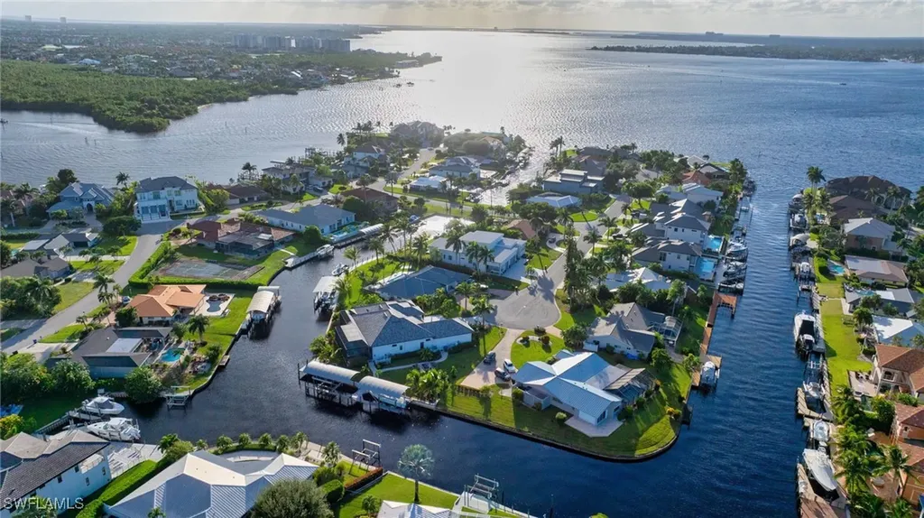 813 Cal Cove Drive Fort Myers FL 33919