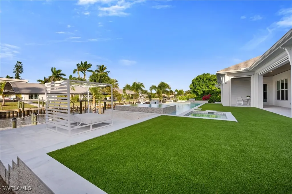 813 Cal Cove Drive Fort Myers FL 33919