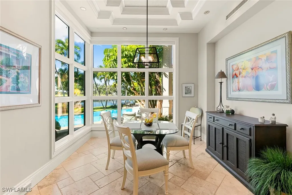 9655 Mashie Court Naples FL 34108