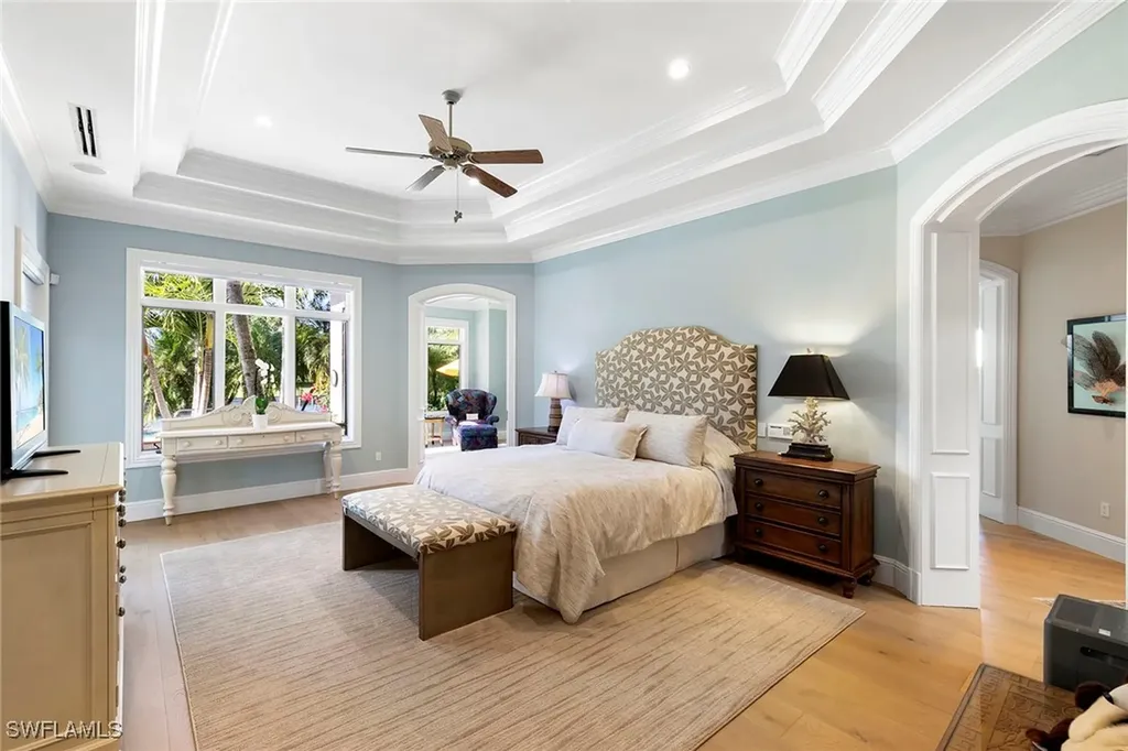 9655 Mashie Court Naples FL 34108