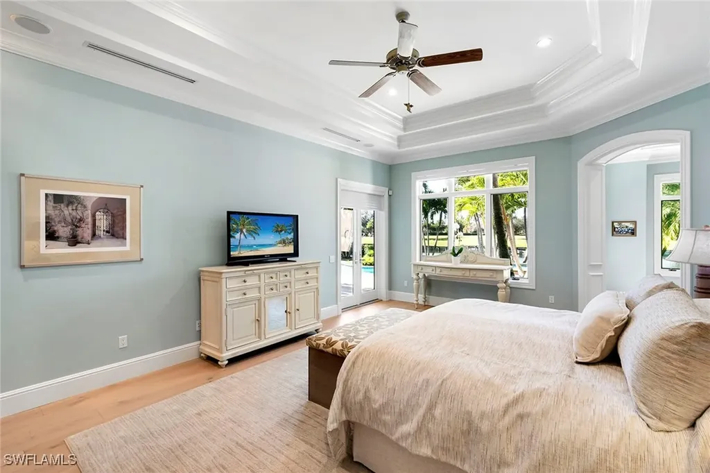 9655 Mashie Court Naples FL 34108