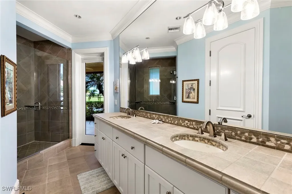 9655 Mashie Court Naples FL 34108