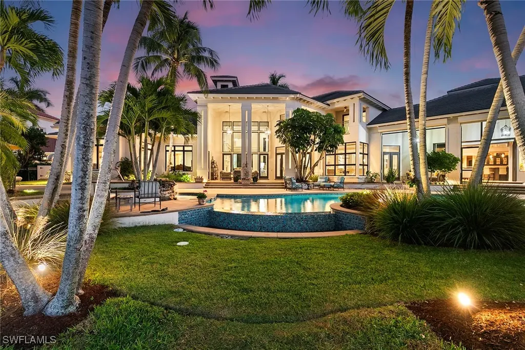 9655 Mashie Court Naples FL 34108